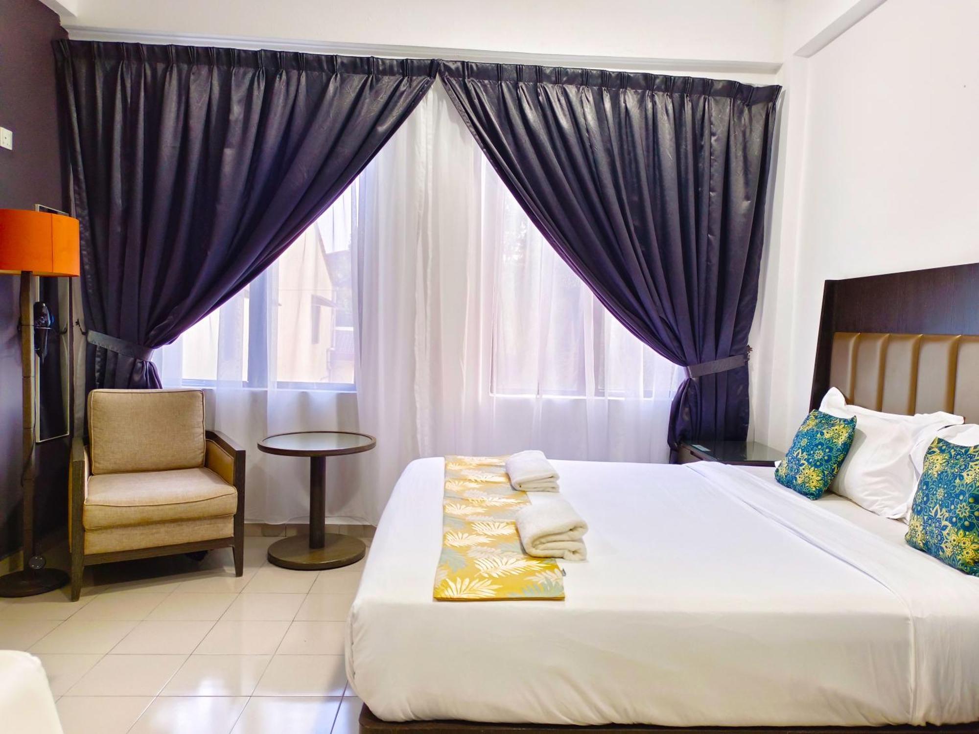 Salaam Suites Hotel Kota Bharu Zewnętrze zdjęcie