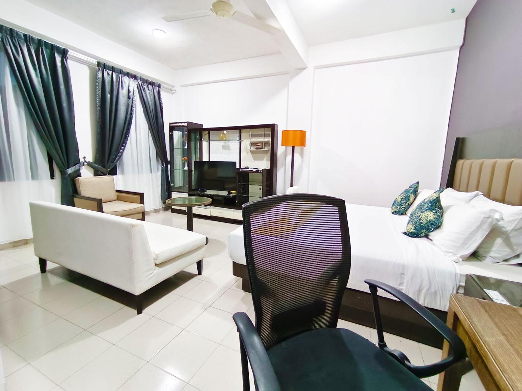 Salaam Suites Hotel Kota Bharu Zewnętrze zdjęcie